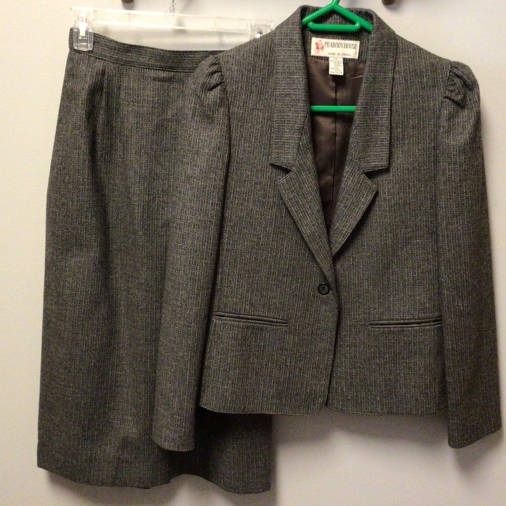 Peabody House - Gray weave design, wool mix two piece suit, jacket & skirt